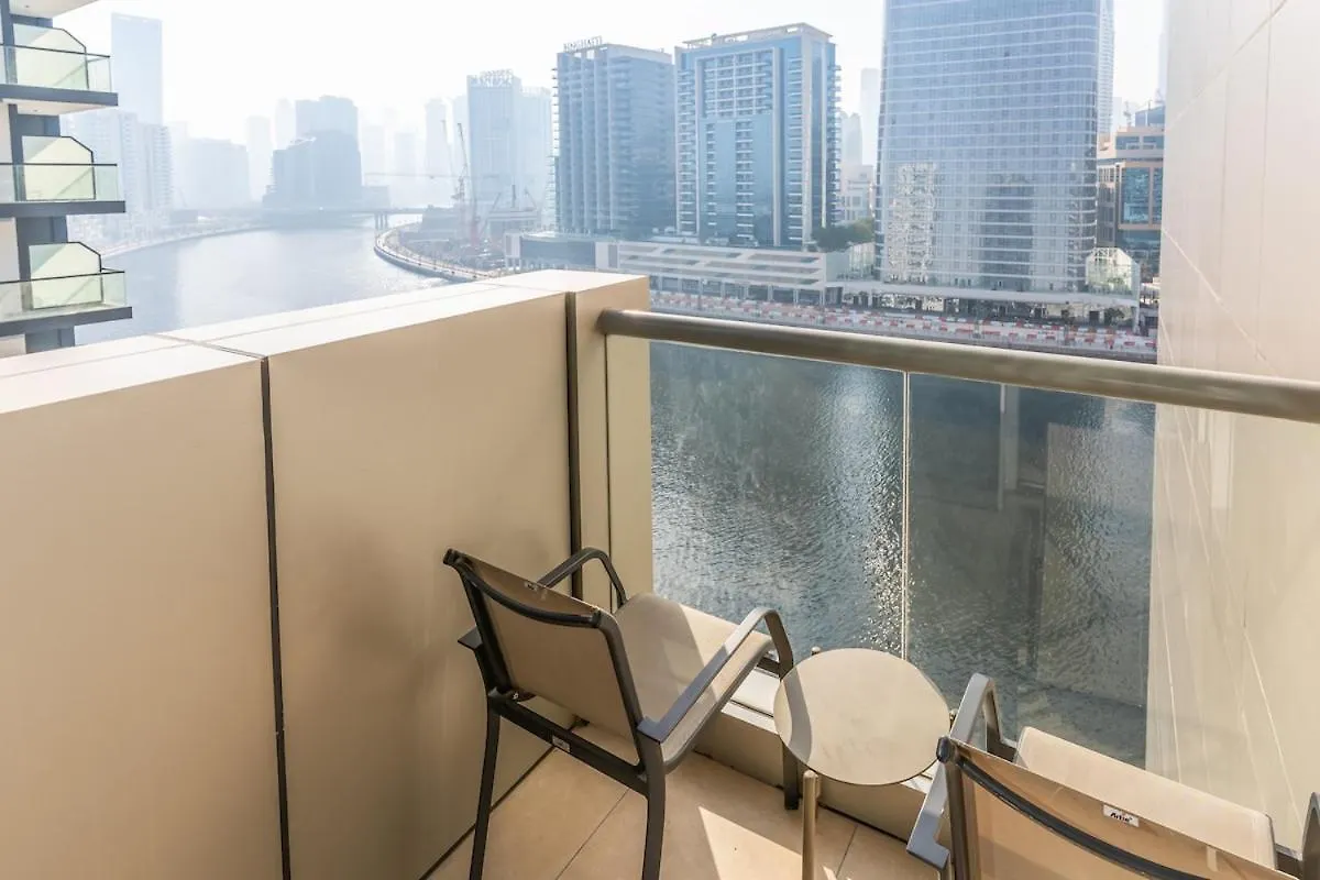Διαμέρισμα Elegant 2Br New & Canal & Burj Views & Pool & Gym Ντουμπάι Ηνωμένα Αραβικά Εμιράτα