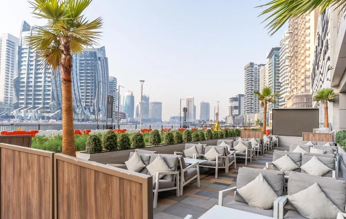 Elegant 2Br New & Canal & Burj Views & Pool & Gym Ντουμπάι Διαμέρισμα