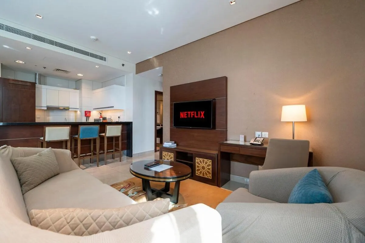 Διαμέρισμα Elegant 2Br New & Canal & Burj Views & Pool & Gym Ντουμπάι