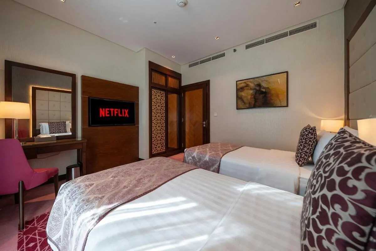 Elegant 2Br New & Canal & Burj Views & Pool & Gym Dubai Apartment