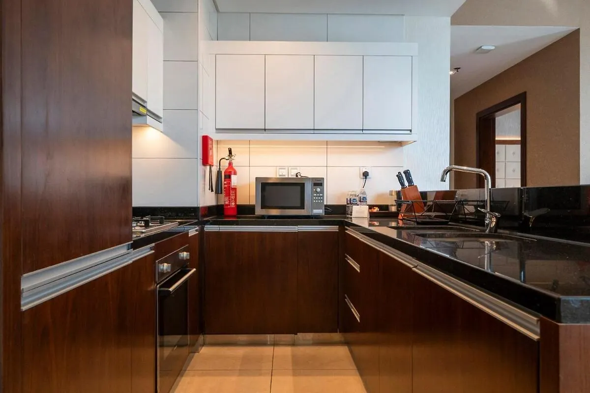 Elegant 2Br New & Canal & Burj Views & Pool & Gym Dubai 0*,  United Arab Emirates