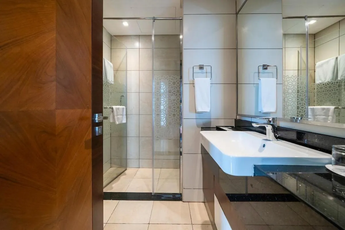 Elegant 2Br New & Canal & Burj Views & Pool & Gym Dubai 0*,  United Arab Emirates