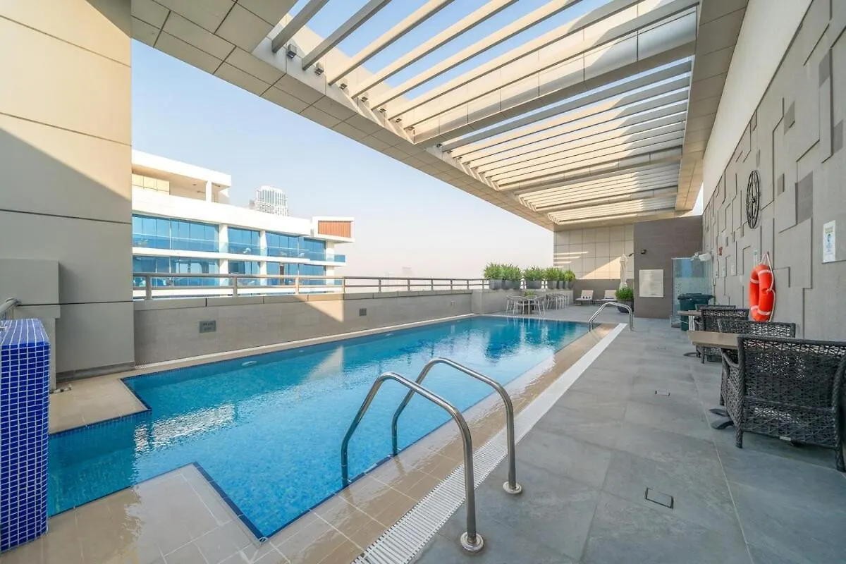 Elegant 2Br New & Canal & Burj Views & Pool & Gym Dubai